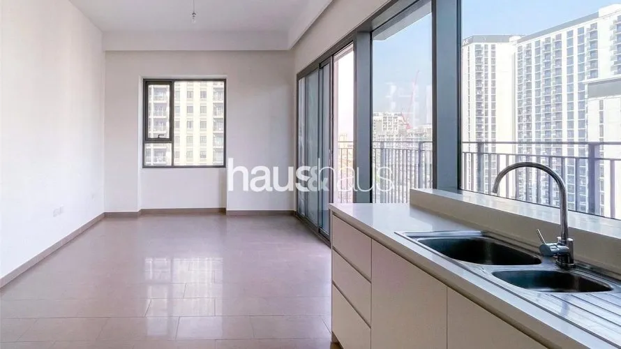 Apartamento de 2 dormitorios en Park Heights, UAE No. 448 № 3