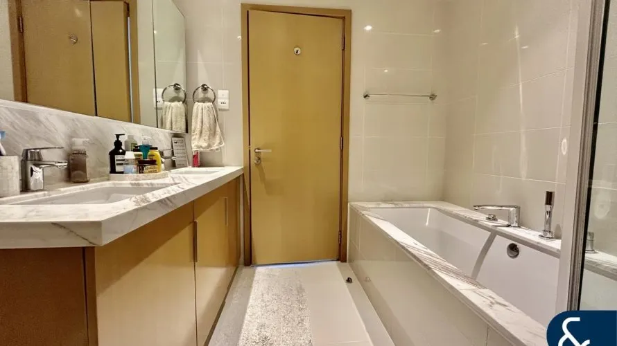 Apartamento de 2 dormitorios en Mulberry, UAE No. 1013 № 6