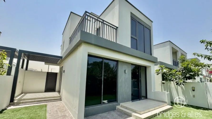 Villa de 4 dormitorios en Dubai Hills Estate, UAE No. 1148