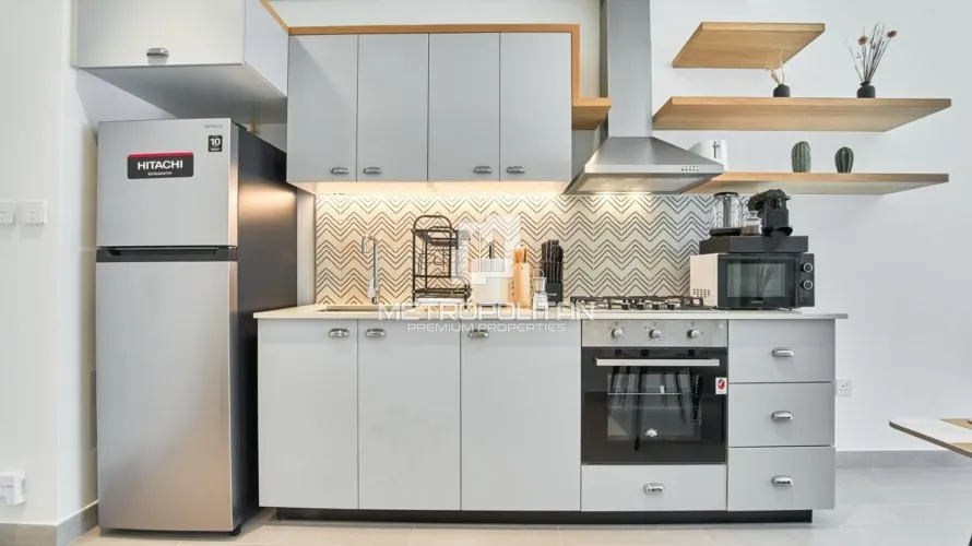 Apartamento de 1 dormitorio en Golfville, UAE No. 929 № 2