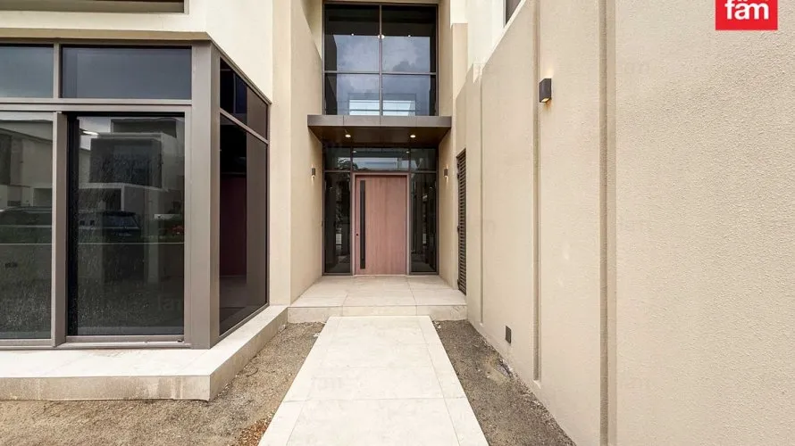 Villa de 4 dormitorios en Dubai Hills Estate, UAE No. 1037 № 2