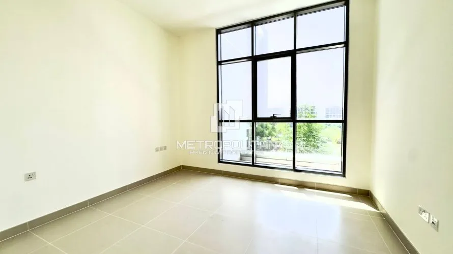 Apartamento de 3 dormitorios en Park Heights, UAE No. 936 № 3