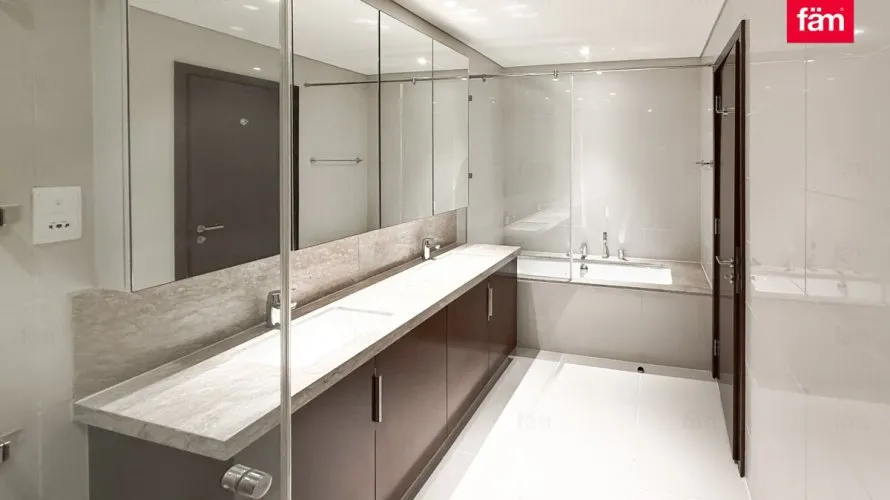 Apartamento de 4 dormitorios en Dubai Hills Estate, UAE No. 680 № 1