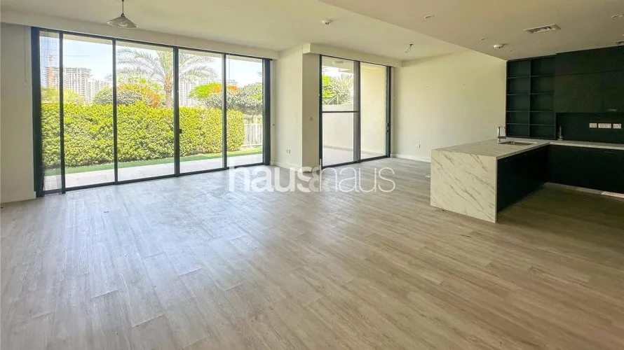 Villa de 3 dormitorios en Dubai Hills Estate, UAE No. 482