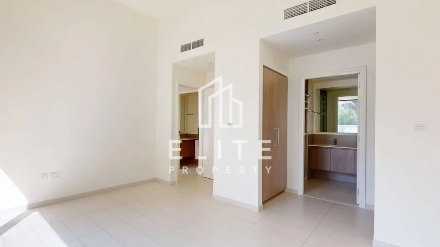 Apartamento de 2 dormitorios en Executive Residences, UAE No. 1086 № 6