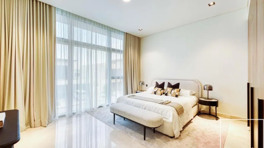 Villa de 6 dormitorios en Golf Place, UAE No. 1069 № 23