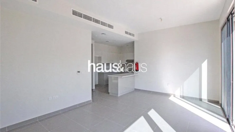 Villa de 4 dormitorios en Maple at Dubai Hills Estate, UAE No. 439 № 3