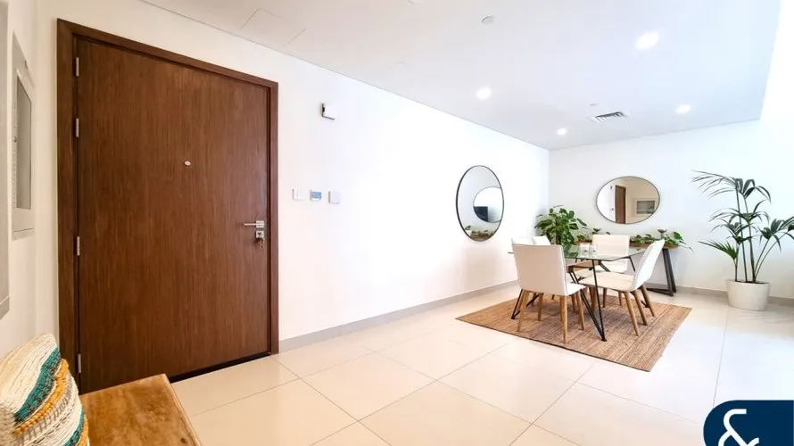 Apartamento de 3 dormitorios en Park Point, UAE No. 1024 № 2