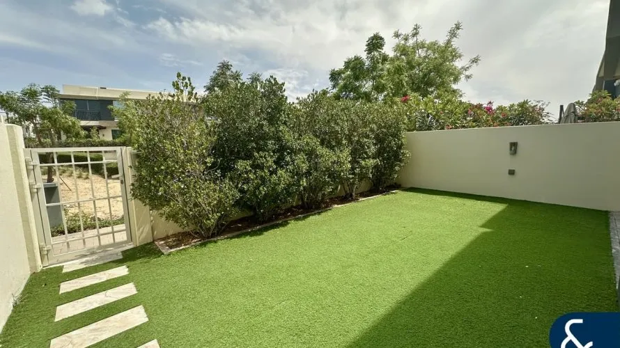 Villa de 4 dormitorios en Maple at Dubai Hills Estate, UAE No. 996