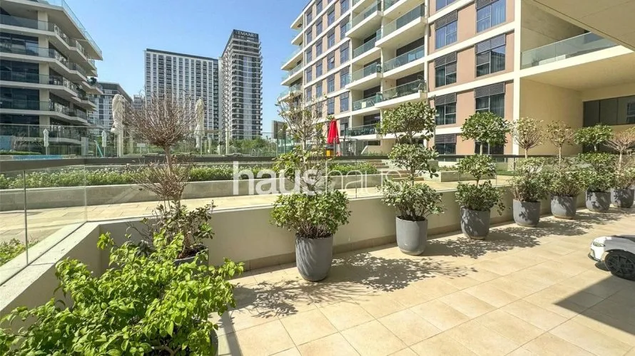 Apartamento de 3 dormitorios en Park Heights, UAE No. 424 № 2