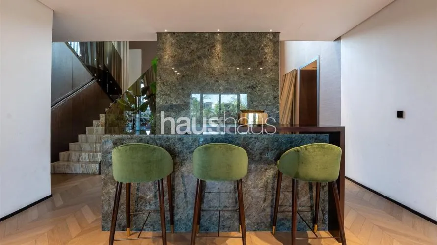 Villa de 6 dormitorios en Golf Place, UAE No. 453 № 2