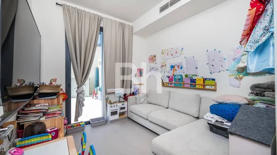 Adosado de 4 dormitorios en Dubai Hills Estate, UAE No. 659