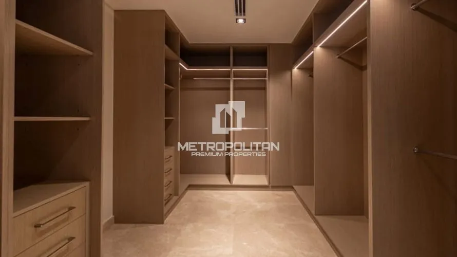 Villa de 4 dormitorios en Golf Place, UAE No. 963 № 14