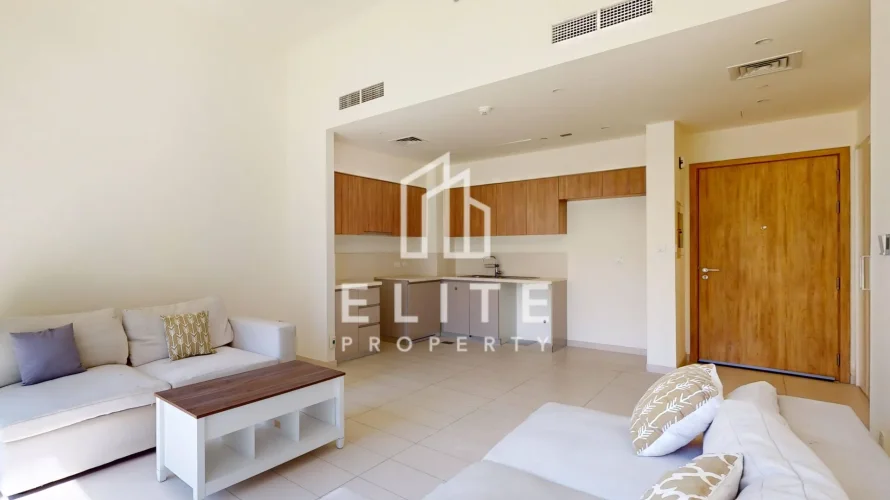 Apartamento de 2 dormitorios en Executive Residences, UAE No. 1086 № 5