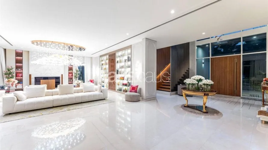 Villa de 6 dormitorios en Golf Place, UAE No. 449 № 3