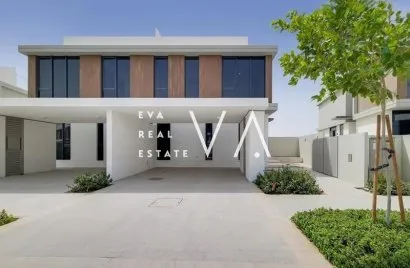 Villa de 3 dormitorios en Dubai Hills, UAE No. 580