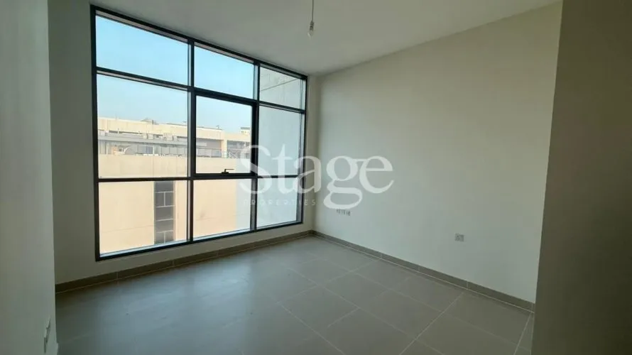 Apartamento de 3 dormitorios en Park Heights, UAE No. 632 № 2