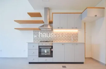 Apartamento de 1 dormitorio en Golfville, UAE No. 422