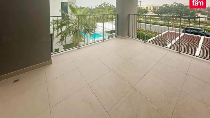 Villa de 4 dormitorios en Dubai Hills Estate, UAE No. 1038