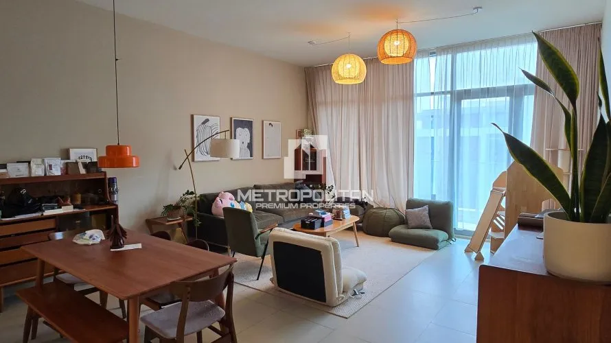 Apartamento de 2 dormitorios en Park Heights, UAE No. 938