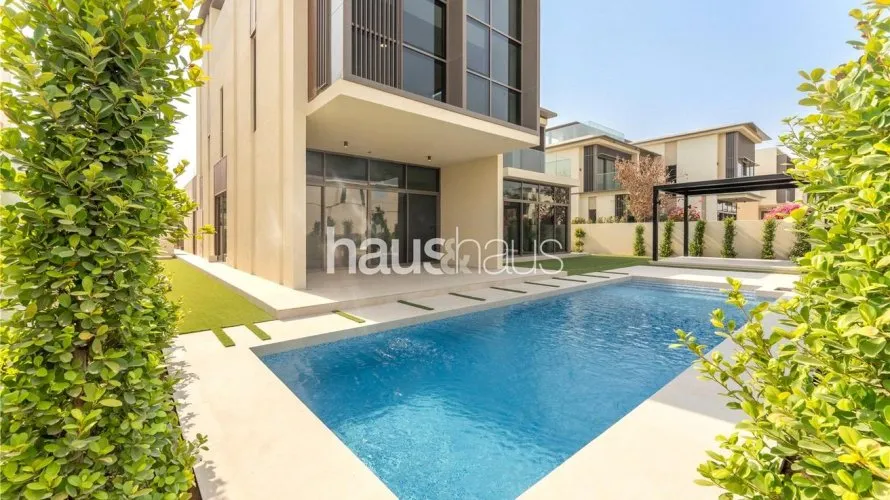 Villa de 4 dormitorios en Golf Place, UAE No. 433