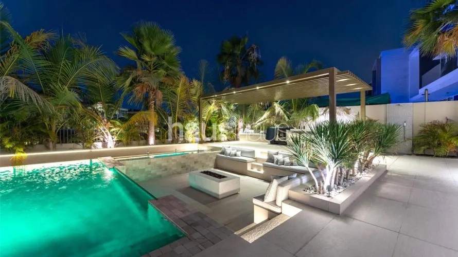 Villa de 6 dormitorios en Golf Place, UAE No. 449 № 27