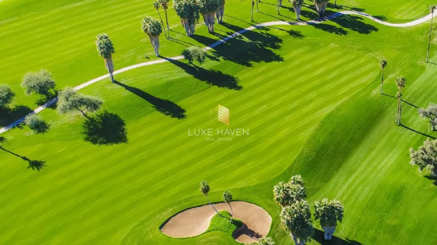 Villa de 4 dormitorios en Golf Place, UAE No. 210 № 6