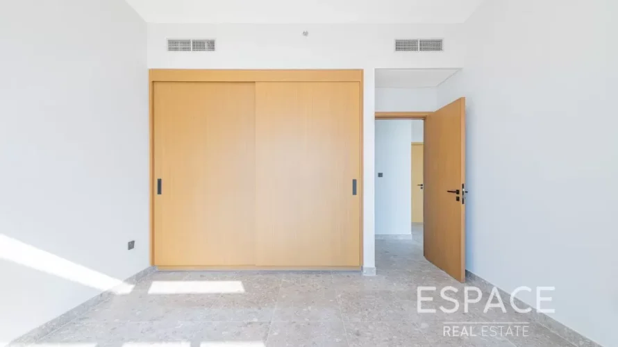 GOLF SUITES en Dubai Hills Estate, UAE No. 17 № 8