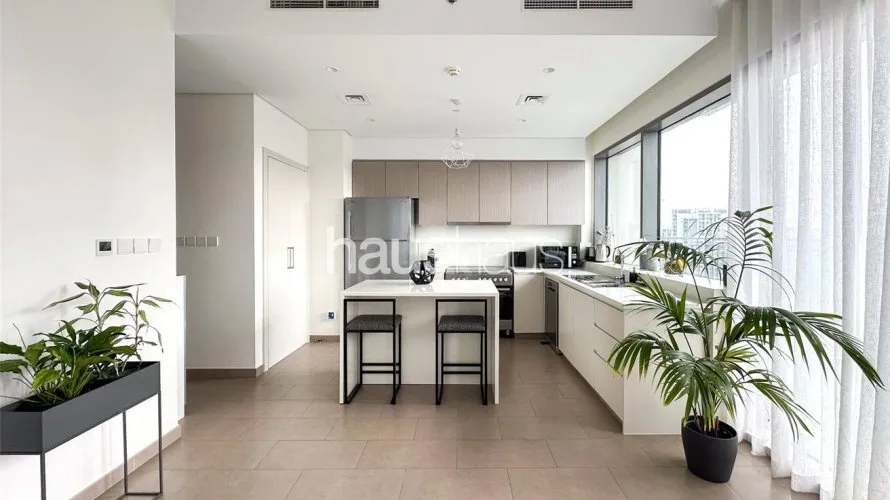 Apartamento de 2 dormitorios en Park Heights, UAE No. 452 № 2