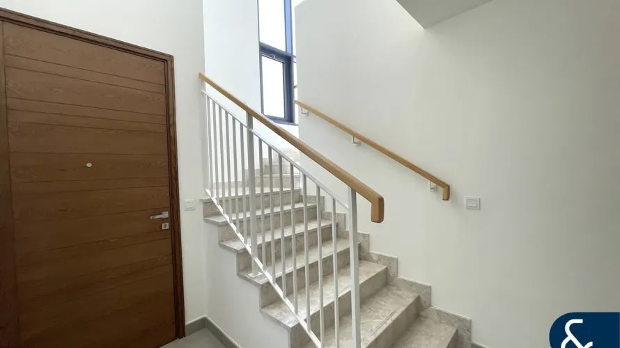 Villa de 4 dormitorios en Maple 2, UAE No. 989 № 4