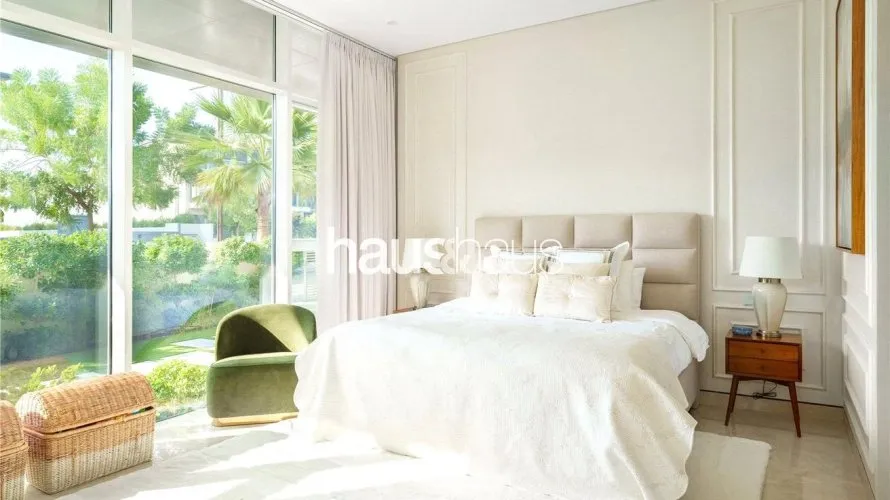 Villa de 6 dormitorios en Golf Place, UAE No. 449 № 10