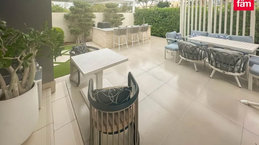 Villa de 4 dormitorios en Dubai Hills Estate, UAE No. 1038 № 8