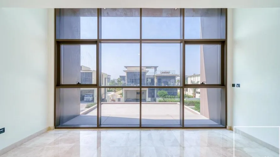 Villa de 4 dormitorios en Golf Place, UAE No. 678 № 17