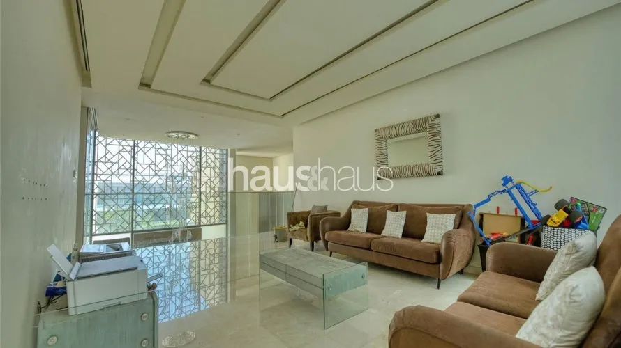Villa de 6 dormitorios en Parkway Vistas, UAE No. 443 № 10