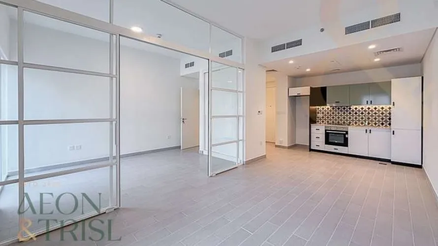 Apartamento de 2 dormitorios en Golfville, UAE No. 729