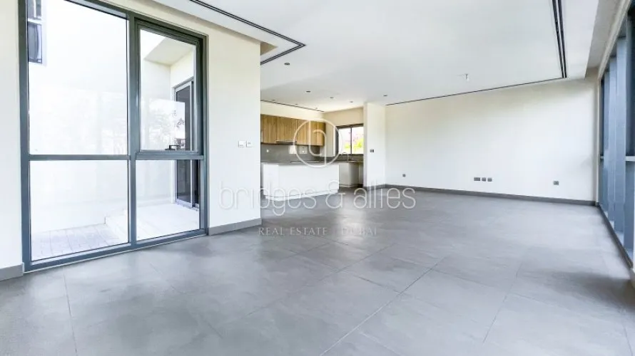 Villa de 4 dormitorios en Dubai Hills Estate, UAE No. 1147 № 2