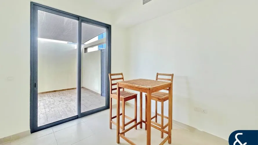 Villa de 4 dormitorios en Maple 2, UAE No. 991 № 3