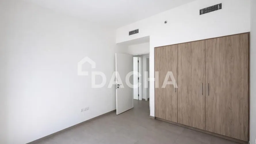 Apartamento de 2 dormitorios en Executive Residences, UAE No. 1430 № 12