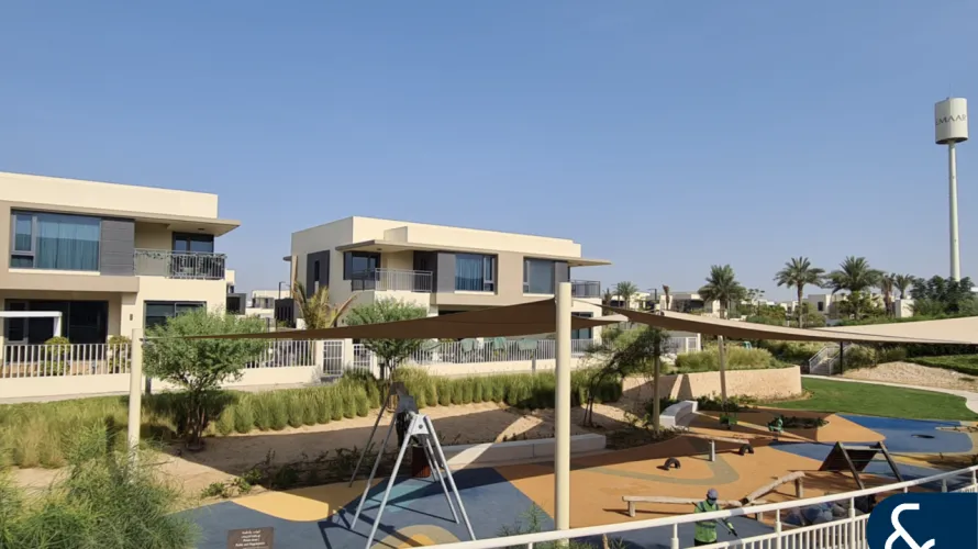 Villa de 4 dormitorios en Maple at Dubai Hills Estate, UAE No. 1330 № 1