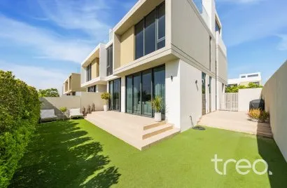 Adosado de 3 dormitorios en Golf Grove, UAE No. 1812