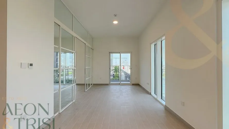 Appartement de 2 chambres à Golfville, UAE No. 728