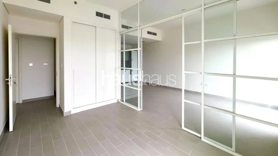 Appartement de 2 chambres à Golfville, UAE No. 458 № 4
