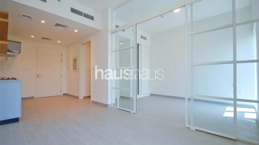 Appartement de 1 chambre à Golfville, UAE No. 422 № 1