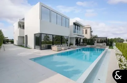 Villa de 5 chambres à Parkway Vistas, UAE No. 1019