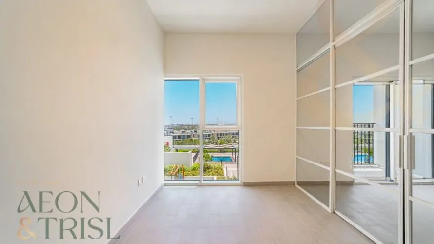 Appartement de 2 chambres à Golfville, UAE No. 696 № 2