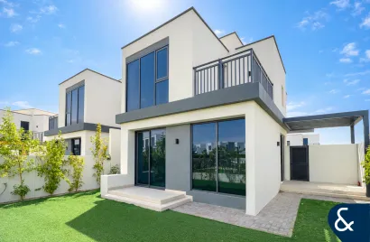 Villa de 4 chambres à Maple at Dubai Hills Estate, UAE No. 1016