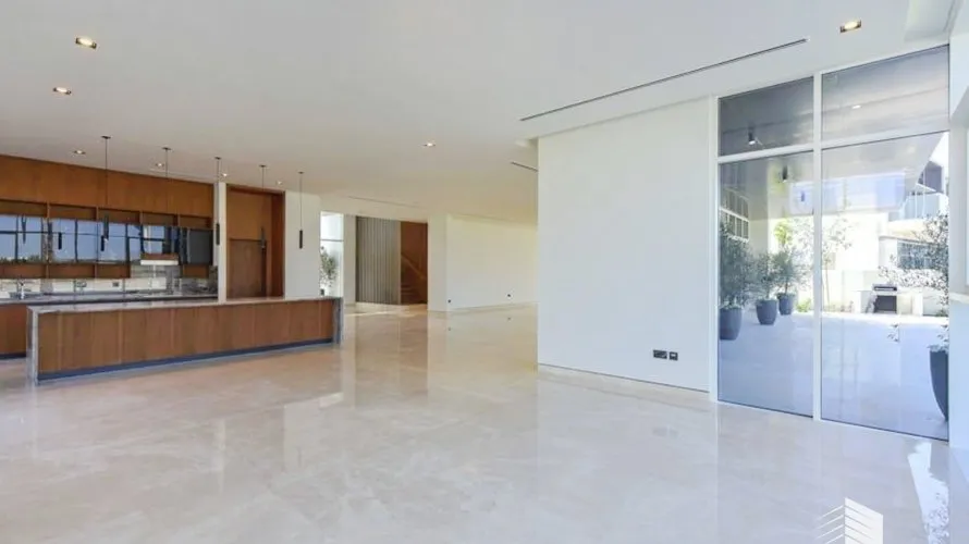 Villa de 6 chambres à Golf Place, UAE No. 237 № 1