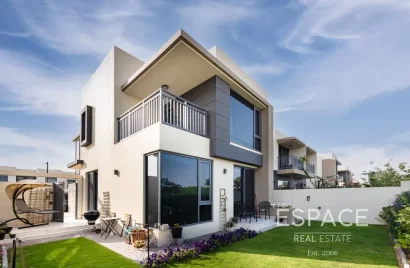 Maison de ville de 4 chambres à Dubai Hills Estate, UAE No. 917