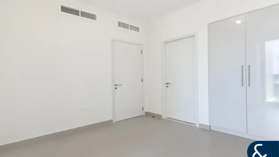 Villa de 3 chambres à Maple 2, UAE No. 992 № 6