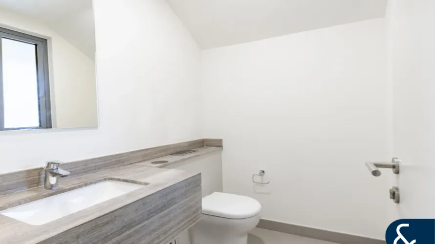 Villa de 3 chambres à Maple 2, UAE No. 992 № 3